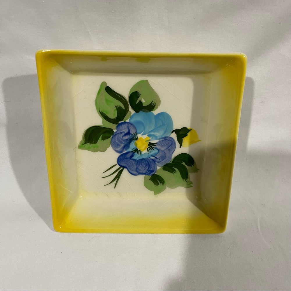 Decora Ceramic Inc Vintage Dish